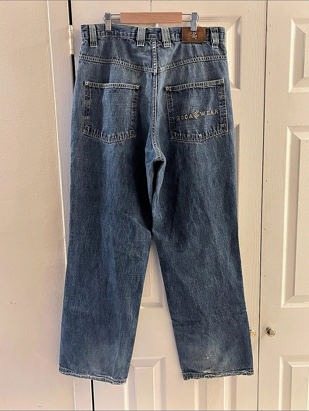 Rocawear 2000’s Basic 5 Pocket Denim Jeans Size 36x32 In Medium Blue Wash